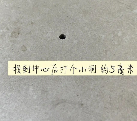 晋州瓷砖空鼓维修公司专业解答在瓷砖铺贴过程中，如果砂料搅拌不均匀，将会带来以下问题